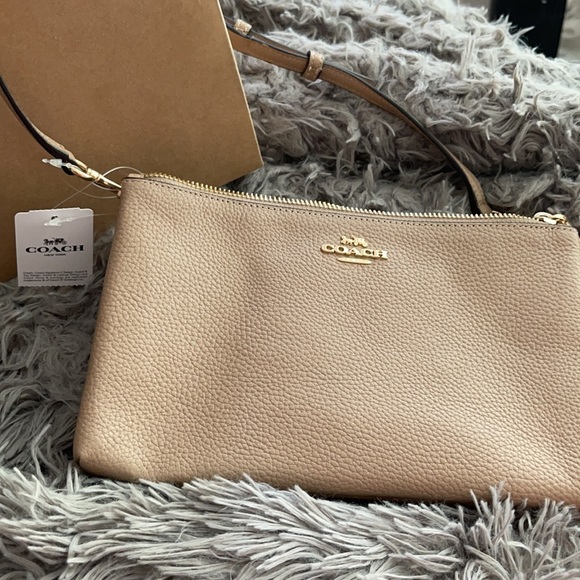 Brand new with tags tan coach purse - Picture 2 of 7